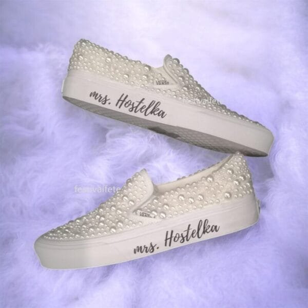 Custom Name Skate Pearl Wedding Sneakers For Bride -Slip-on Bridal Sneakers -Unique Mom Of The Bride Shoes -Women's Birthday Christmas Gift