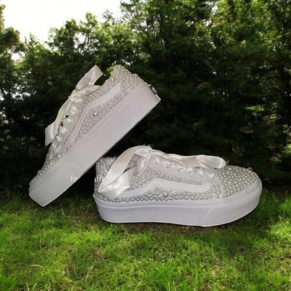 Custom Platform Skate -Full Pearl Bling Skate Wedding Sneakers For Bride - Bedazzled Slip-on Bridal Sneakers -Unique Christmas Birthday Gift